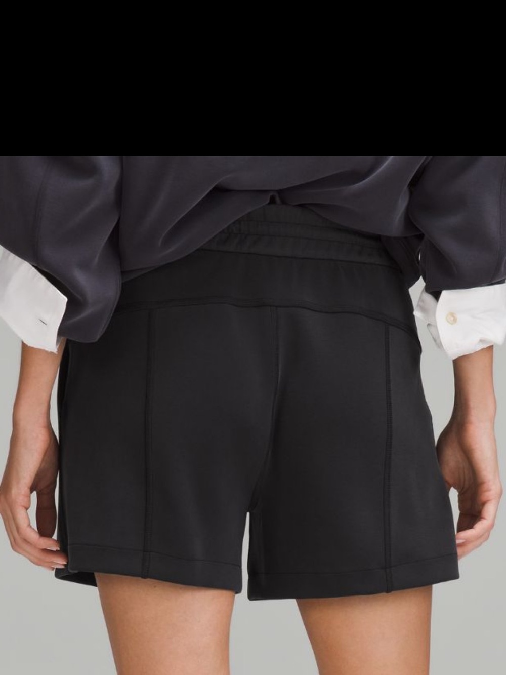 Lululemon Softstreme 4” Short NWT